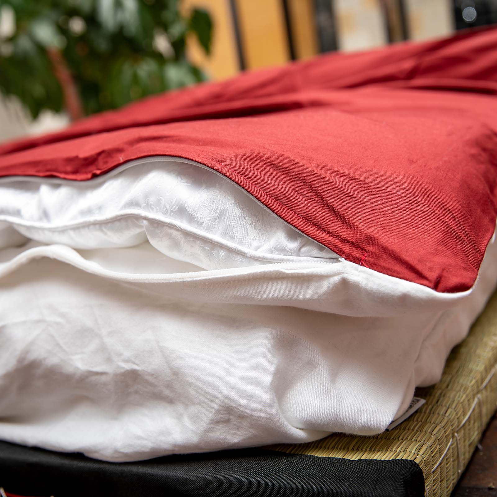 J-Life Burgundy Custom Kakefuton with Removable Cover - Image 7