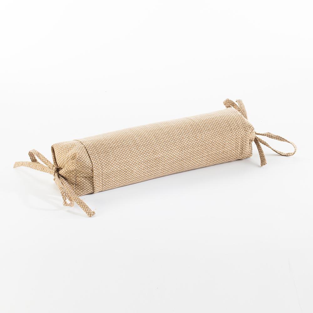 J-Life Dotto Tan Buckwheat Hull Pillow - Image 3