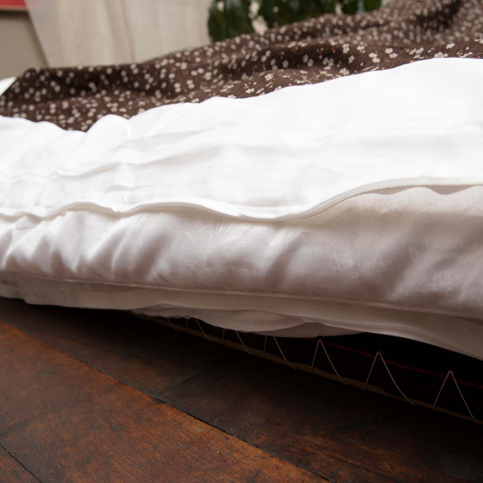 J-Life Sakura Brown Custom Kakefuton with Removable Cover - Image 3