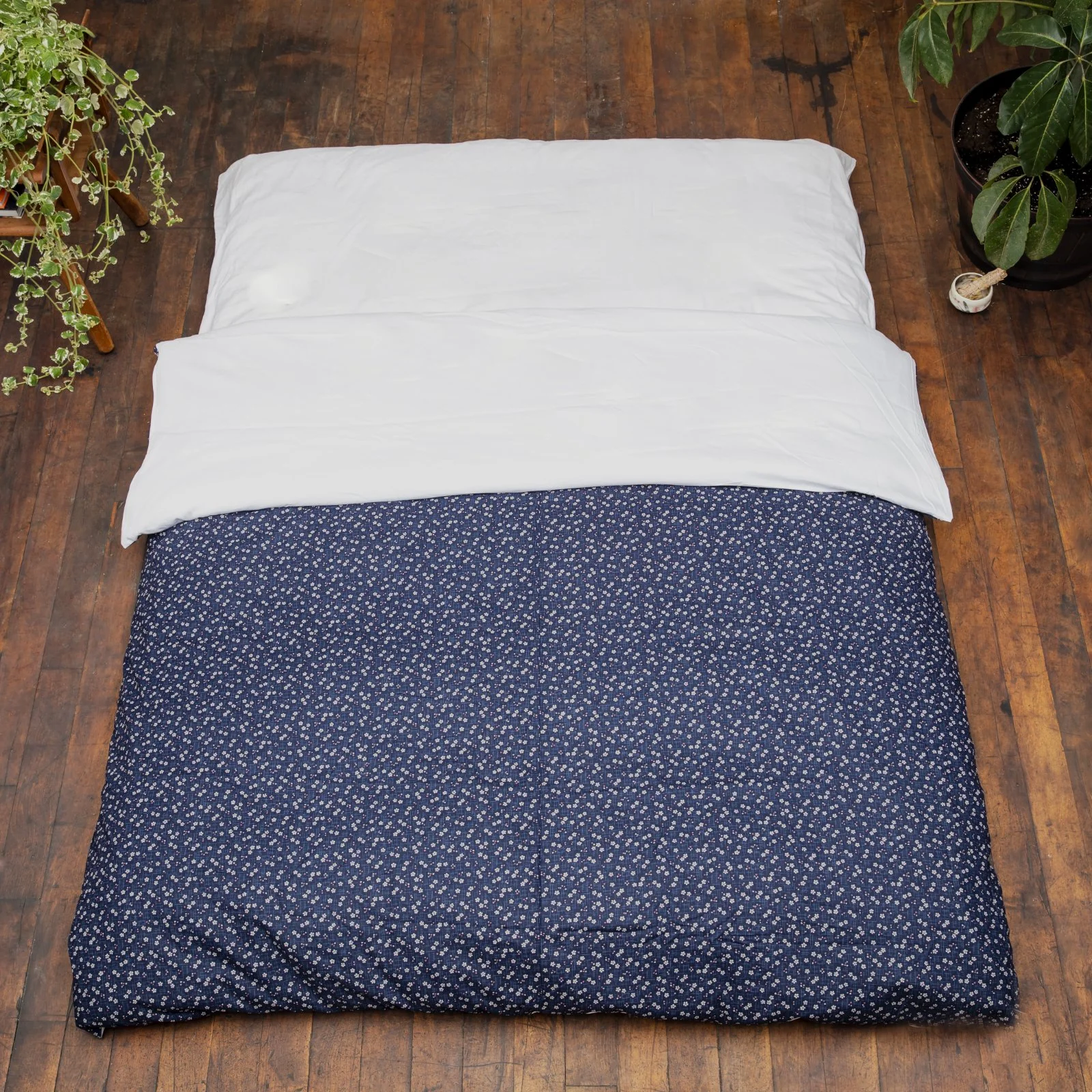 J-Life Sakura Navy Custom Kakefuton with Removable Cover - Image 5