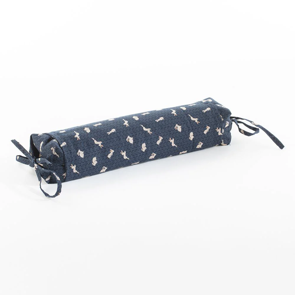 J-Life Usagi Navy Buckwheat Hull Pillow - Image 3